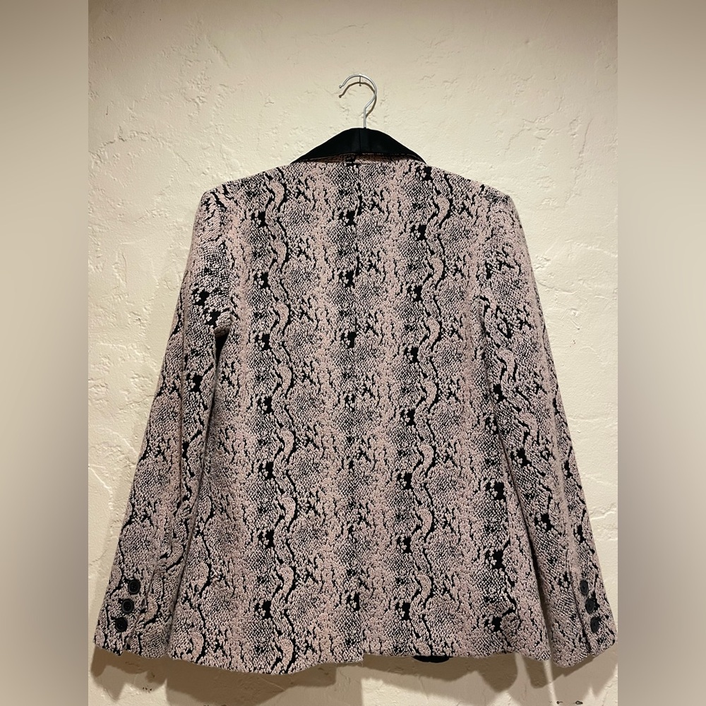 FREE PEOPLE {RARE} Femme Print Snake Blazer - Picture 4 of 10
